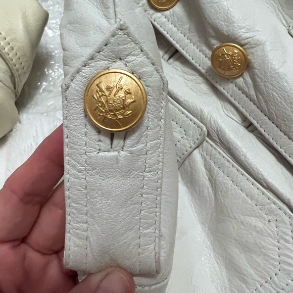 Wilson leather Nehru style jacket. White with gold button - Picture 5 of 6